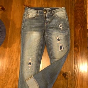 Ruff hewn cuffed Capri Jean